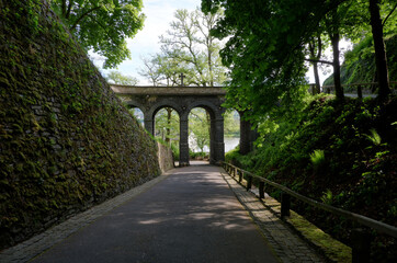 Weg zur Burg und historischer Viadukt Koblenz Stolzenfels