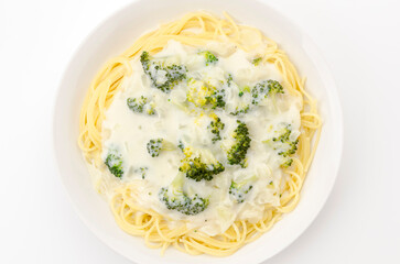 ブロッコリーのクリームパスタ