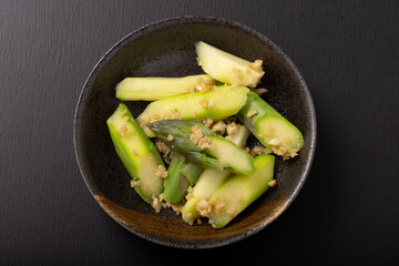 アスパラガスのピーナッツ和え