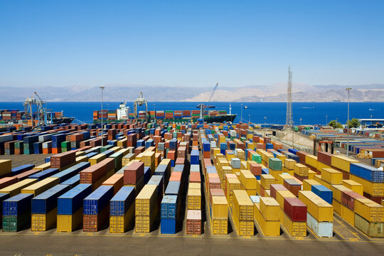 Panoramic view of containters in a harbour