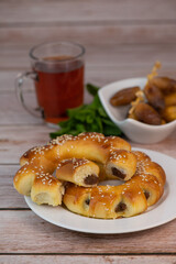 Recipe Maarouk of Aleppo, soft brioche with date paste, High quality photo