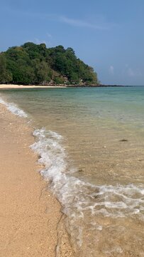 Waves beach at Ko Bulon Le Pak Nam, Satun. 