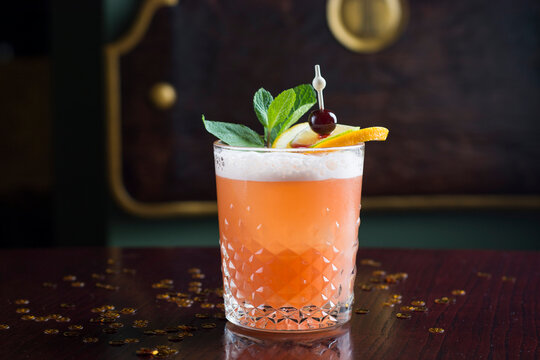 Frothy Orange Creamsicle Cocktail
