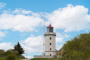 Hanstholm lighthouse was built in 1843 and was the first lighthouse on the west coast of Jutland. Hanstholm lighthouse establishment consists of nine buildings and was built by architect Jørgen Hansen