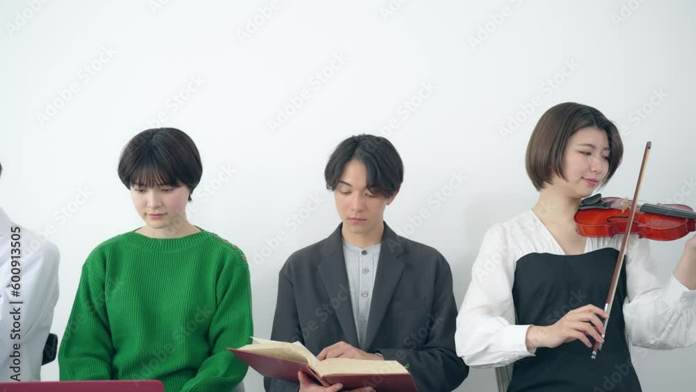 Aufkleber 様々な分野の学生グループ　理系　it系　文系　芸術系