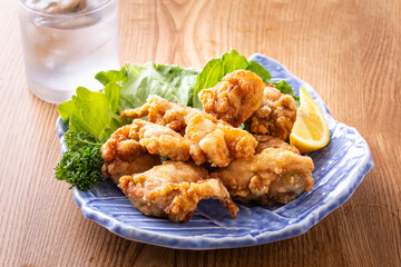 鶏肉の唐揚げと焼酎