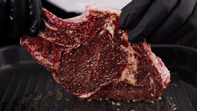 A delicious fried steak video