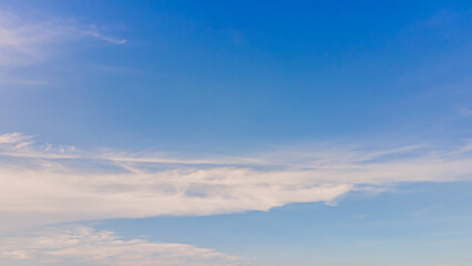 High-angle shots from drones, sea, clear sky, clouds, Phuket, mountain and sea atmosphere