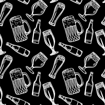 Craft beer seamless pattern. Mugs and glasses for toast with beer on black background. Vintage vector engraving illustration for web, poster, invitation to party