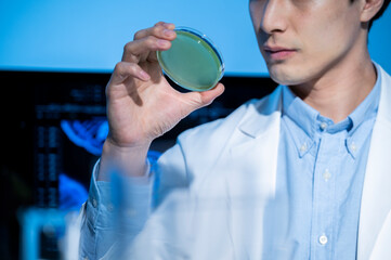Fototapeta premium Close up of professional health care researcher working in a science laboratory, technology of medicinal chemistry lab 