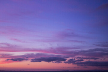 a beautiful sky with beautiful colors, a dreamy sky