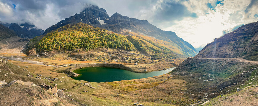 Spoon Lake, Shounter valley; its an adventurous 3.5 hours journey from kel, its a spoon shaped magnificent natural lake, just beneath Hari parbat (The mountain that never surrendered to anyone).