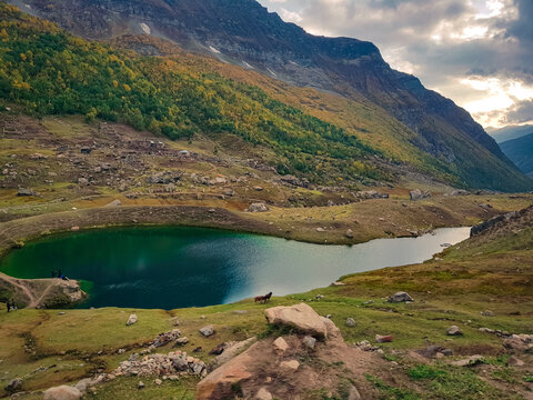 Spoon Lake, Shounter valley; its an adventurous 3.5 hours journey from kel, its a spoon shaped magnificent natural lake, just beneath Hari parbat (The mountain that never surrendered to anyone).