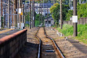 鉄道の終点駅から伸びる線路