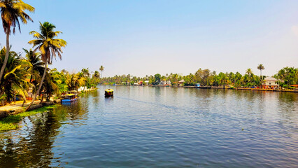 Lovely Backwaters in Aleppey, Kerala
