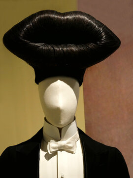 Charlie Le Mindu, "The Black Lips", hair sculpt. Wig worn by Lady Gaga during her Monster Ball Tour in 2009.