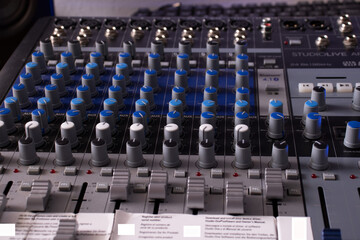 Fototapeta premium Consola de sonido lista para hacer mezcla