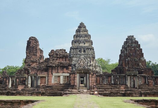 Phimai, located in Nakhon Ratchasima, Thailand, is a stunning 11th-century Khmer Buddhist Temple