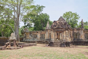 Fototapeta na wymiar Prasat Muang Tam, a Beautiful Khmer Temple Located in Buriram Province, Thailand