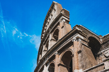 Koloseum w Rzymie, jeden z najważniejszych zabytków starożytnego Rzymu i symbol potęgi i...