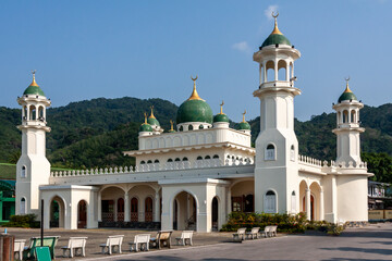 Fototapeta na wymiar Mukaram Mosque