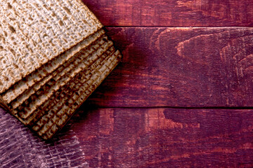Lists of traditional jewish matzah for Pesach holiday