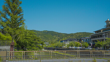 京都の川　山　風景