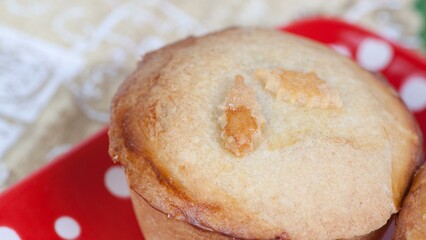 homemade apple pie with cinnamon