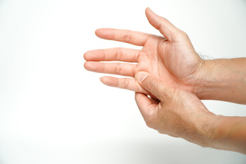 Signs of carpal tunnel syndrome in man,numbness or tingling.Signs of carpal tunnel syndrome in man,Fine touch