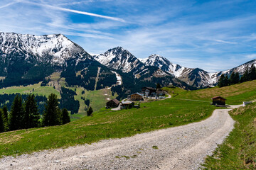 Hike from Zoeblen to Schoenkahler in the beautiful Tannheim Valley