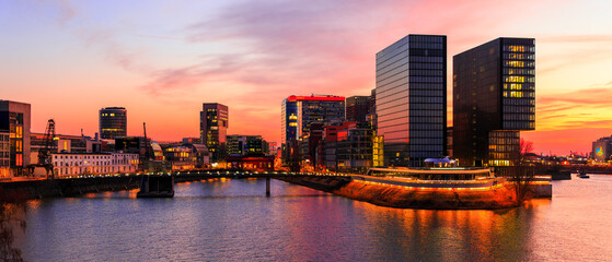Naklejka premium Sunset View on the Harbour of Duesseldorf
