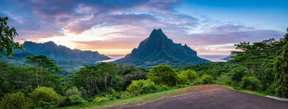 Panoramic sunset view from Belvedere Lookout of Mont Rotui, Moorea island, French Polynesia