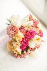 wedding rings and roses