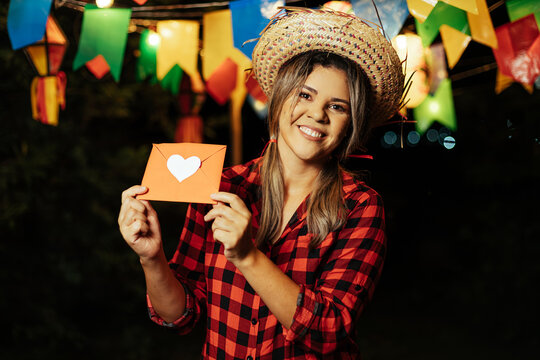 Correio Elegante - a Brazilian tradition known as "Elegant Mail" in English. It involves anonymously sending flirtatious or playful messages to someone during the Festa Junina