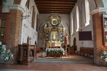 Prezbiterium. Kości&oacute;ł Przemienienia Pańskiego. Iława. Polska - Mazury - Warmia.