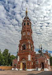 Fototapeta na wymiar Pokrovo - Vasilievsky cathedral, years of construction 1874 - 1911. City of Pavlovsky Posad, Russia