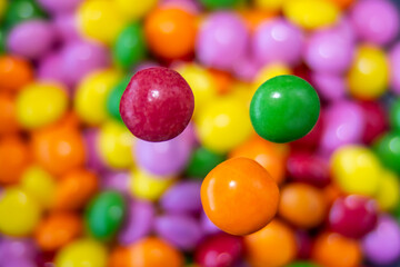 Obraz premium Colorful and sweet suspended dragues