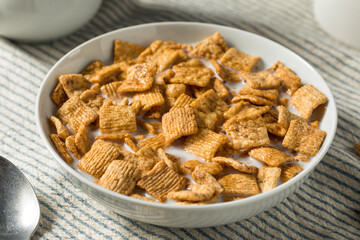 Sweet Crunchy Cinnamon Breakfast Cereal