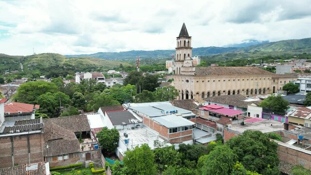 Iglesia de Garzon - Huila Toma Aerea