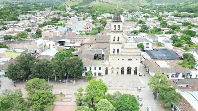 Iglesia de Garzon - Huila Toma aerea