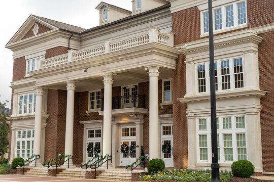 The Delta Gamma sorority house on the campus of the University of Alabama.