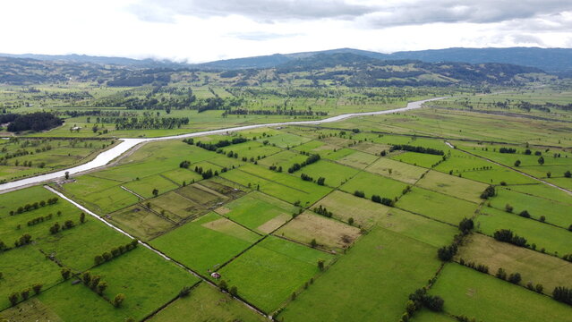 Campo abierto, terreno