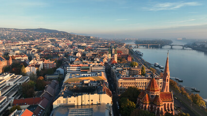 Naklejka premium Budapest city sunrise skyline, aerial view. Danube river, Buda side, Hungary