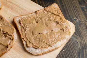 Chocolate peanut paste for a quick breakfast