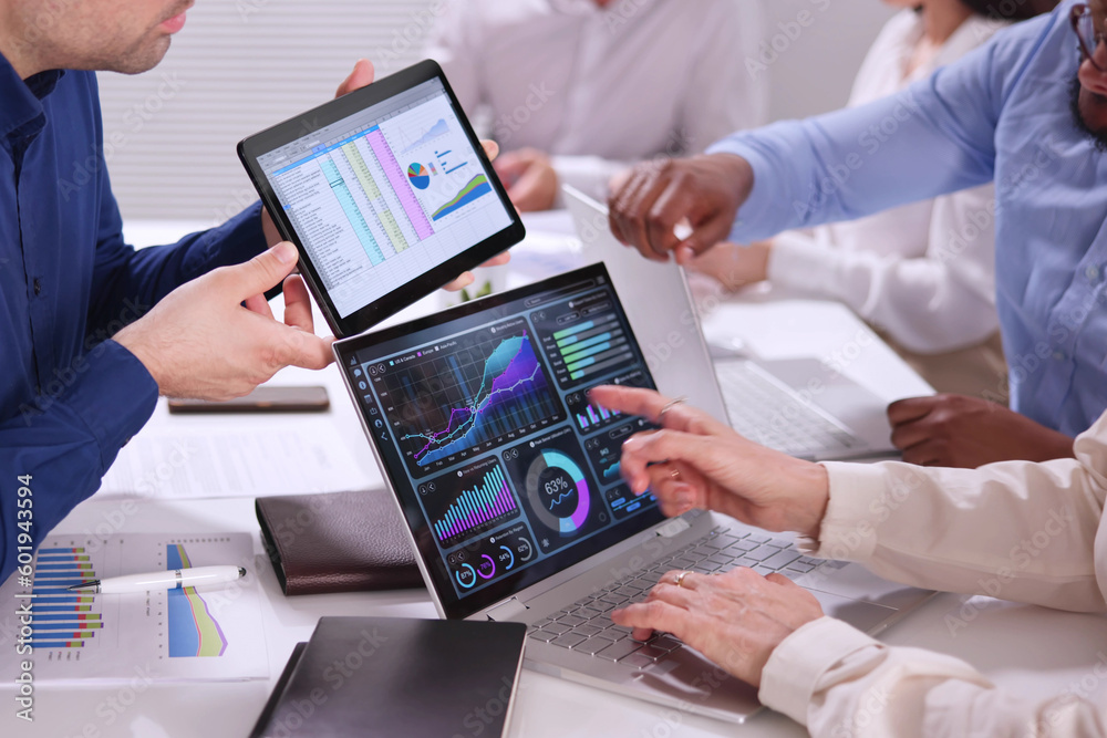 Poster Business People Working On Dashboard Using Computer