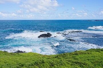 sea and rocks at phillip island.