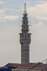 Obraz premium 17-04-2023 Istanbul-Turkey: Beyazit Tower in Istanbul City
