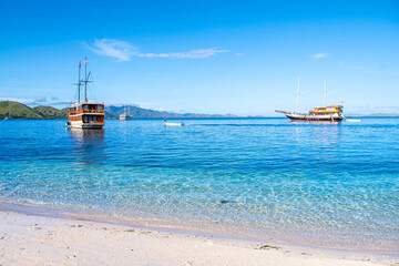 Obraz premium views of kelor island on komodo national park, indonesia