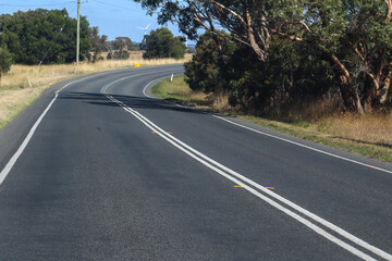 Fototapeta na wymiar winding road in australian countryside