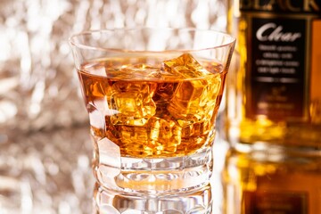 お酒、アルコール、ウィスキー